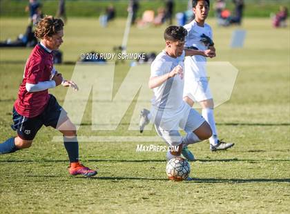 Thumbnail 2 in Fallbrook vs. St. Margaret's (Southern California High School Classic) photogallery.