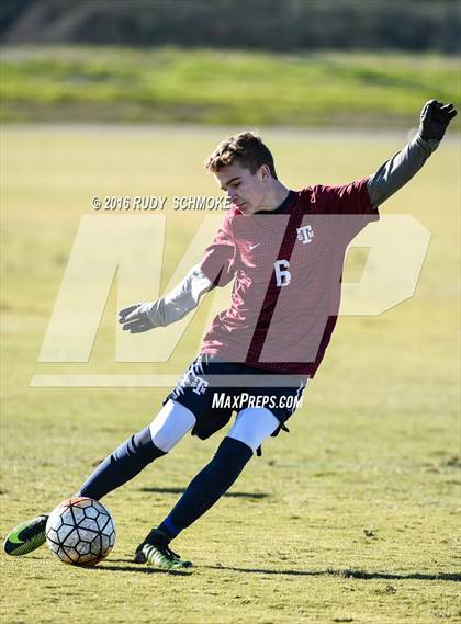 Thumbnail 2 in Fallbrook vs. St. Margaret's (Southern California High School Classic) photogallery.