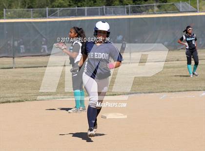 Thumbnail 2 in Freedom vs Deer Valley photogallery.