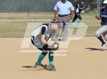 Thumbnail 2 in Freedom vs Deer Valley photogallery.