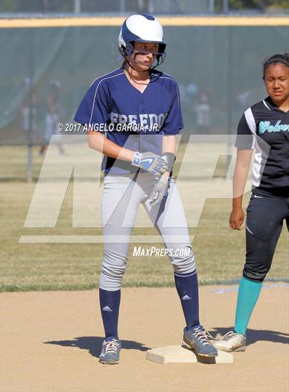 Thumbnail 2 in Freedom vs Deer Valley photogallery.