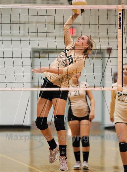 Thumbnail 3 in St. Joseph vs. St. Johns Country Day photogallery.