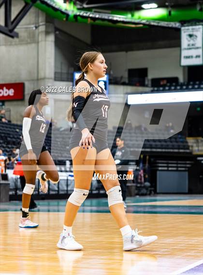 Thumbnail 1 in Mountain View vs. Timpview (UHSAA 5A Championship) photogallery.