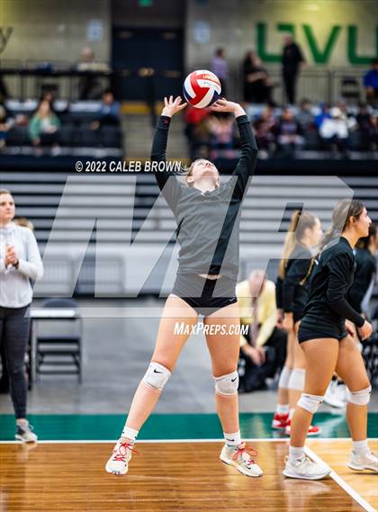 Thumbnail 1 in Mountain View vs. Timpview (UHSAA 5A Championship) photogallery.