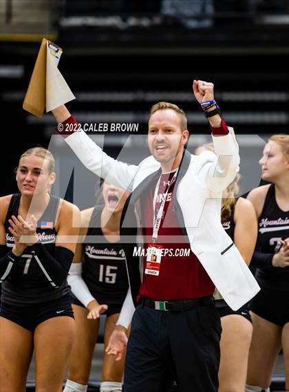 Thumbnail 1 in Mountain View vs. Timpview (UHSAA 5A Championship) photogallery.