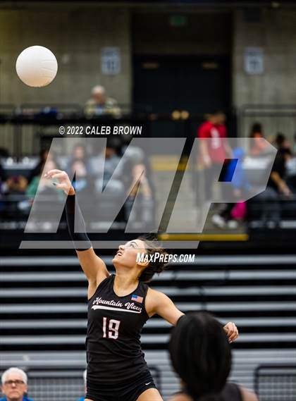 Thumbnail 3 in Mountain View vs. Timpview (UHSAA 5A Championship) photogallery.