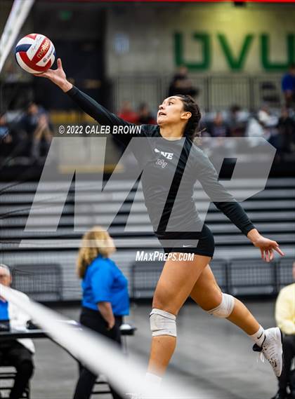 Thumbnail 1 in Mountain View vs. Timpview (UHSAA 5A Championship) photogallery.
