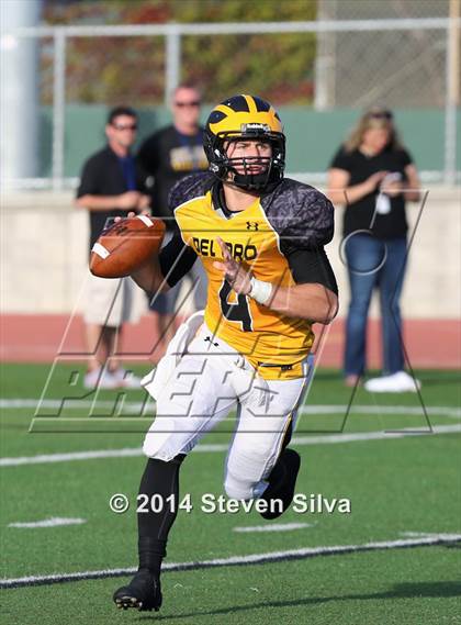 Thumbnail 3 in Del Oro vs. Helix (2014 Honor Bowl - SoCal) photogallery.