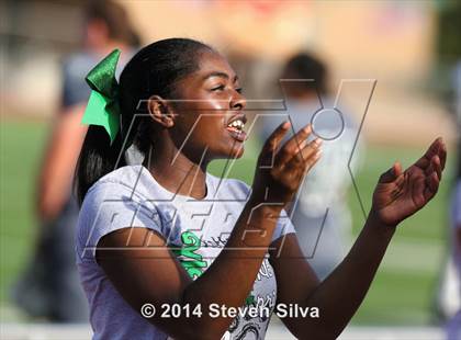Thumbnail 3 in Del Oro vs. Helix (2014 Honor Bowl - SoCal) photogallery.