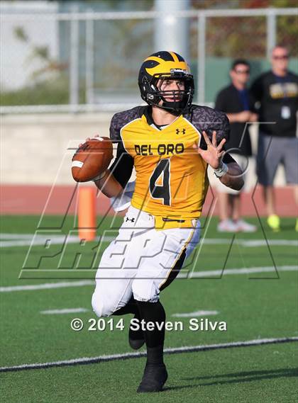 Thumbnail 1 in Del Oro vs. Helix (2014 Honor Bowl - SoCal) photogallery.