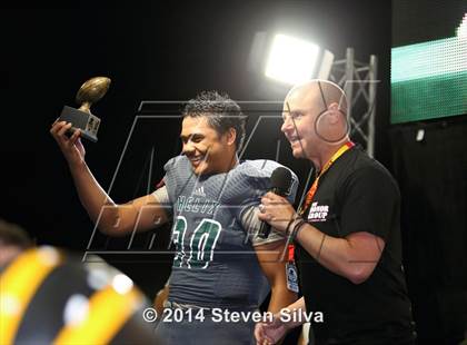 Thumbnail 2 in Del Oro vs. Helix (2014 Honor Bowl - SoCal) photogallery.