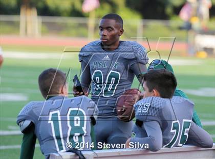 Thumbnail 2 in Del Oro vs. Helix (2014 Honor Bowl - SoCal) photogallery.