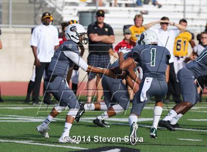 Thumbnail 1 in Del Oro vs. Helix (2014 Honor Bowl - SoCal) photogallery.