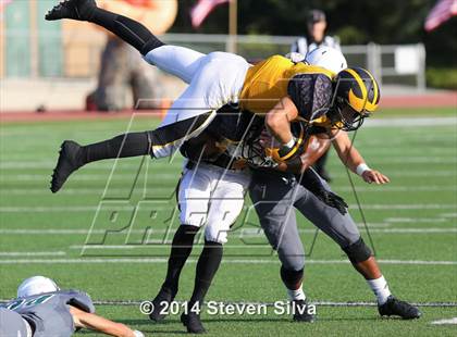 Thumbnail 1 in Del Oro vs. Helix (2014 Honor Bowl - SoCal) photogallery.