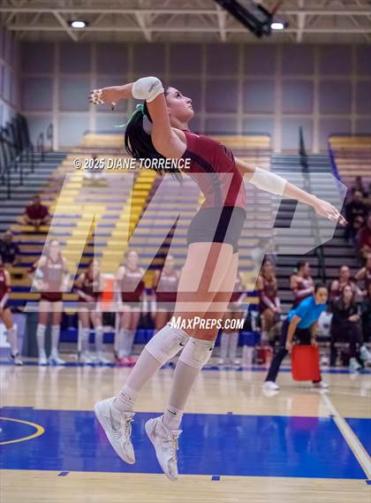 Thumbnail 3 in Woodcreek vs Harvard Westlake (CIF State Division 1 Final) photogallery.