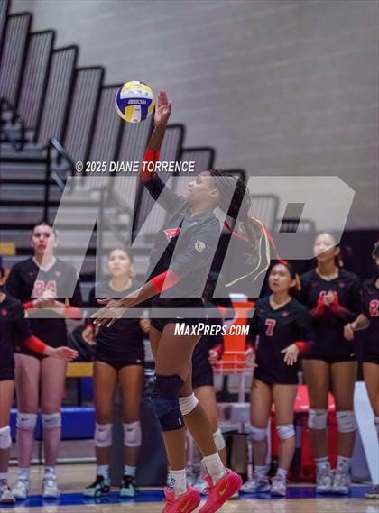 Thumbnail 3 in Woodcreek vs Harvard Westlake (CIF State Division 1 Final) photogallery.