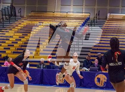 Thumbnail 1 in Woodcreek vs Harvard Westlake (CIF State Division 1 Final) photogallery.