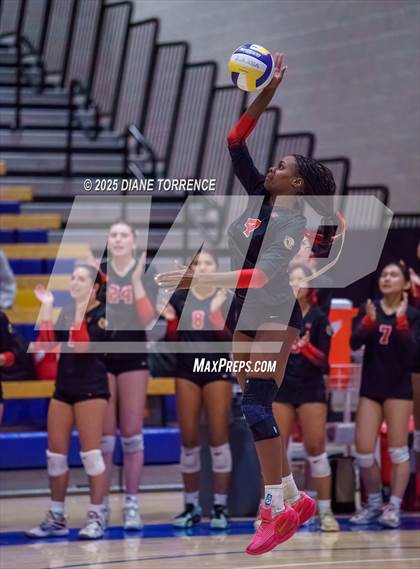 Thumbnail 1 in Woodcreek vs Harvard Westlake (CIF State Division 1 Final) photogallery.