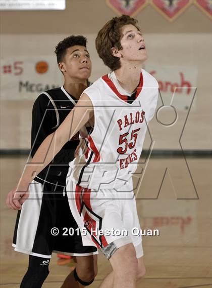 Thumbnail 2 in El Dorado vs. Palos Verdes (MaxPreps Holiday Classic) photogallery.