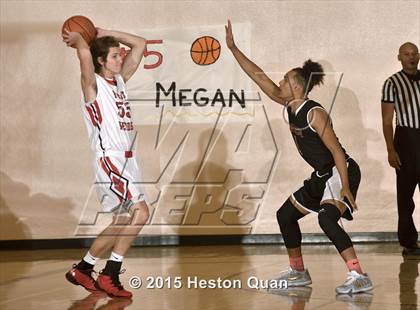 Thumbnail 2 in El Dorado vs. Palos Verdes (MaxPreps Holiday Classic) photogallery.