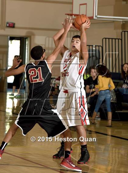Thumbnail 2 in El Dorado vs. Palos Verdes (MaxPreps Holiday Classic) photogallery.