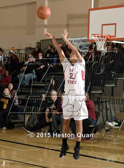 Thumbnail 1 in El Dorado vs. Palos Verdes (MaxPreps Holiday Classic) photogallery.