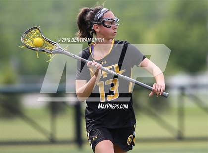 Thumbnail 2 in Lake Shore vs. Honeoye Falls-Lima (NYSPHSAA Class C Regional) photogallery.