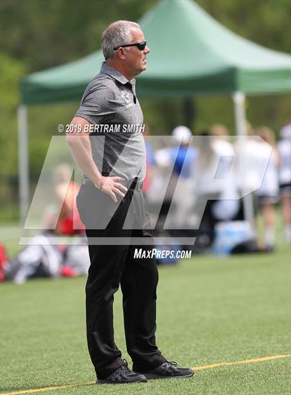 Thumbnail 1 in Lake Shore vs. Honeoye Falls-Lima (NYSPHSAA Class C Regional) photogallery.