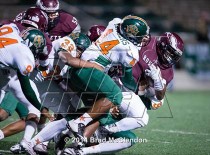 Thumbnail 3 in Naaman vs Rowlett photogallery.