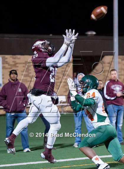 Thumbnail 3 in Naaman vs Rowlett photogallery.