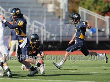 Thumbnail 3 in Sacred Heart Prep vs. Menlo (CIF CCS D4 Playoffs) photogallery.