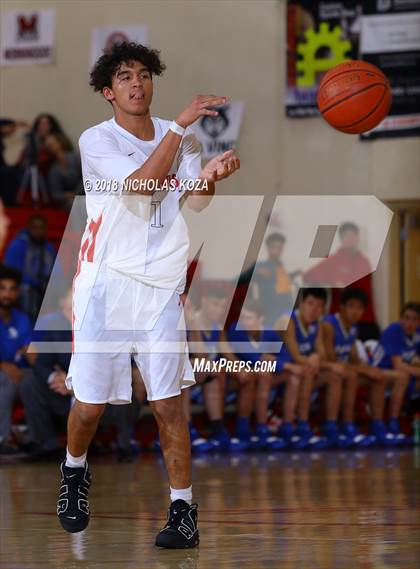 Thumbnail 2 in Redondo Union vs. Santa Margarita (Ryse Williams Pac Shores Tournament) photogallery.