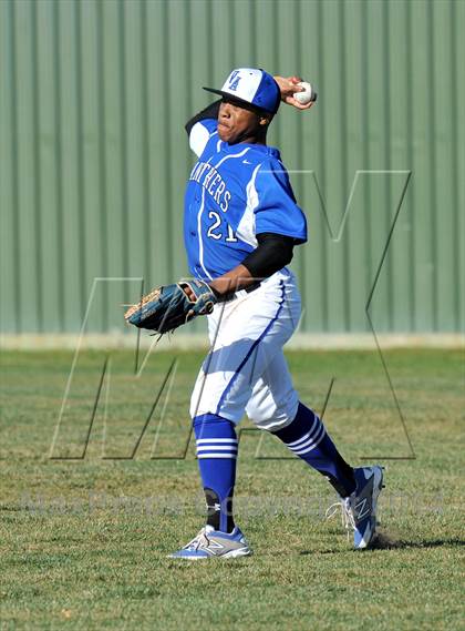 Thumbnail 2 in Van Alstyne vs Paradise (Pottsboro Tournament) photogallery.