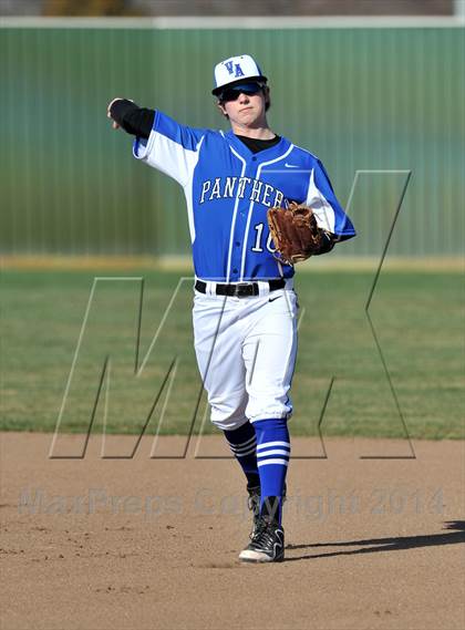 Thumbnail 1 in Van Alstyne vs Paradise (Pottsboro Tournament) photogallery.