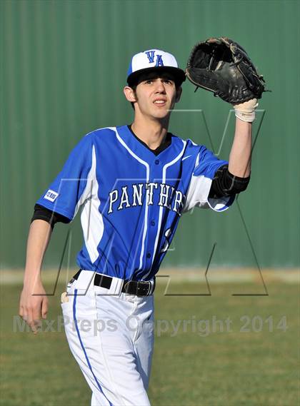 Thumbnail 1 in Van Alstyne vs Paradise (Pottsboro Tournament) photogallery.