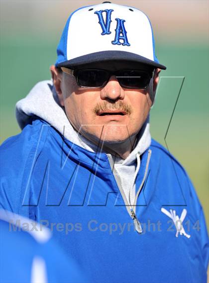 Thumbnail 2 in Van Alstyne vs Paradise (Pottsboro Tournament) photogallery.