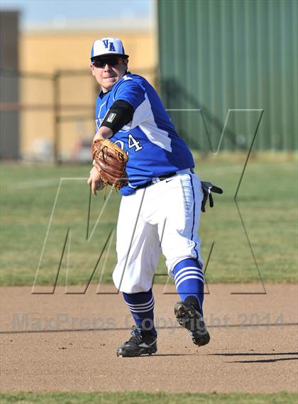 Thumbnail 2 in Van Alstyne vs Paradise (Pottsboro Tournament) photogallery.