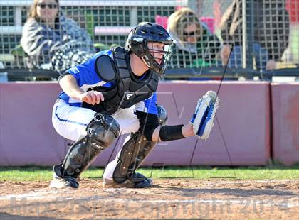 Thumbnail 1 in Van Alstyne vs Paradise (Pottsboro Tournament) photogallery.