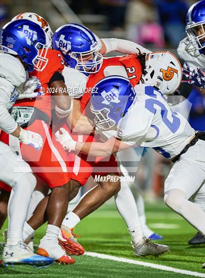 Thumbnail 2 in La Porte vs. Barbers Hill (UIL 5A D1 Football Area) photogallery.