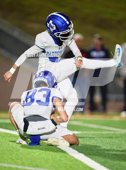 Thumbnail 3 in La Porte vs. Barbers Hill (UIL 5A D1 Football Area) photogallery.