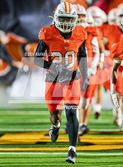 Thumbnail 3 in La Porte vs. Barbers Hill (UIL 5A D1 Football Area) photogallery.