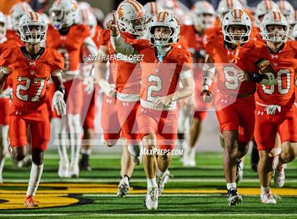 Thumbnail 2 in La Porte vs. Barbers Hill (UIL 5A D1 Football Area) photogallery.