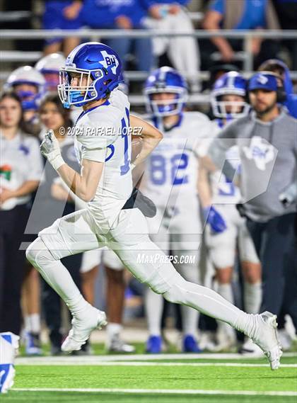 Thumbnail 3 in La Porte vs. Barbers Hill (UIL 5A D1 Football Area) photogallery.