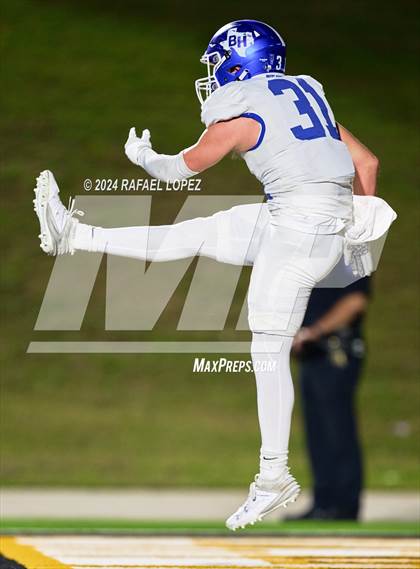 Thumbnail 3 in La Porte vs. Barbers Hill (UIL 5A D1 Football Area) photogallery.