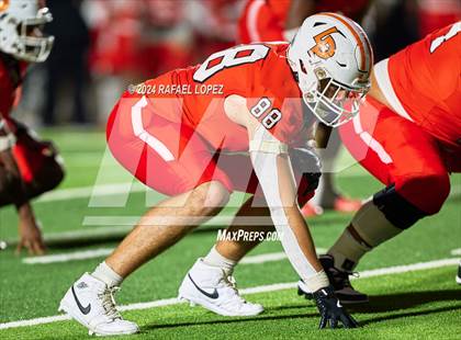 Thumbnail 2 in La Porte vs. Barbers Hill (UIL 5A D1 Football Area) photogallery.