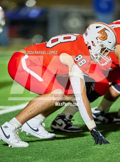 Thumbnail 3 in La Porte vs. Barbers Hill (UIL 5A D1 Football Area) photogallery.