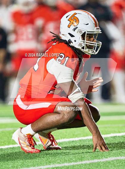 Thumbnail 3 in La Porte vs. Barbers Hill (UIL 5A D1 Football Area) photogallery.