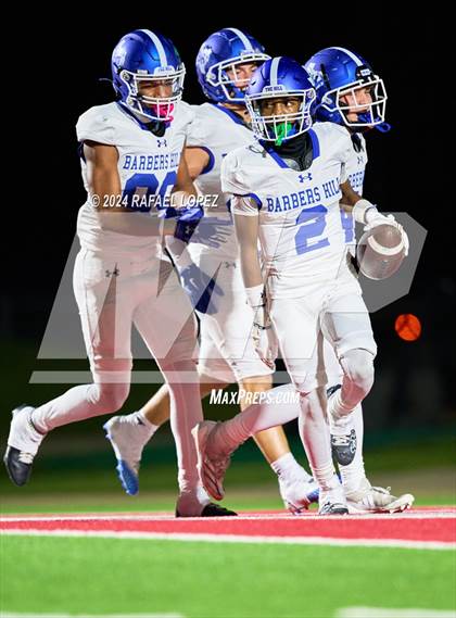 Thumbnail 3 in La Porte vs. Barbers Hill (UIL 5A D1 Football Area) photogallery.