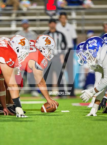 Thumbnail 2 in La Porte vs. Barbers Hill (UIL 5A D1 Football Area) photogallery.