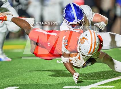 Thumbnail 2 in La Porte vs. Barbers Hill (UIL 5A D1 Football Area) photogallery.
